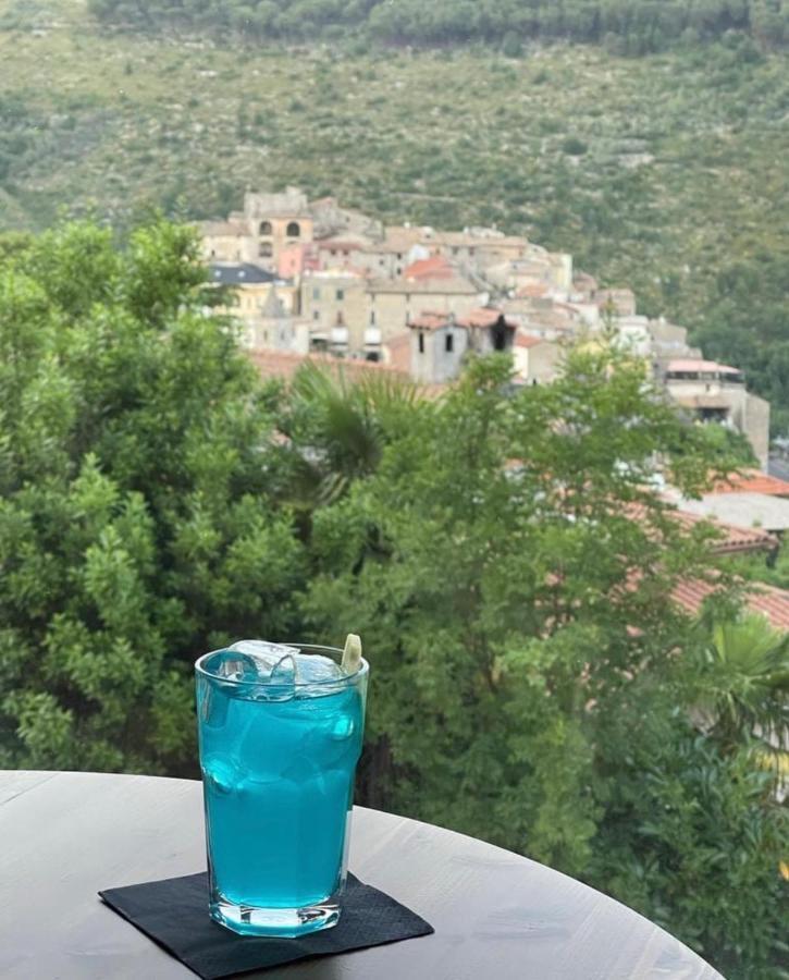 فندق Divino Bistrot E Relais Lenola المظهر الخارجي الصورة